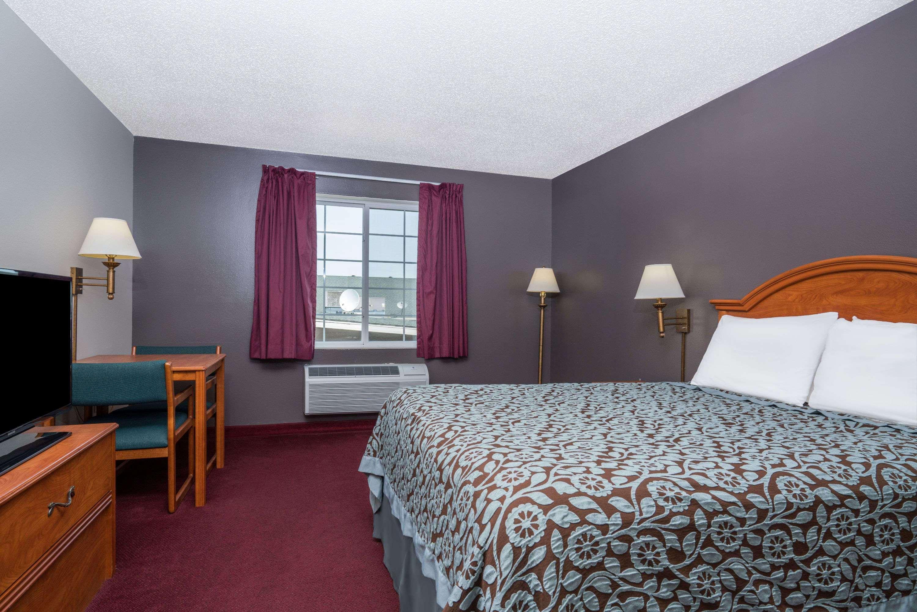 Days By Wyndham Fargo/casselton Hotel Casselton