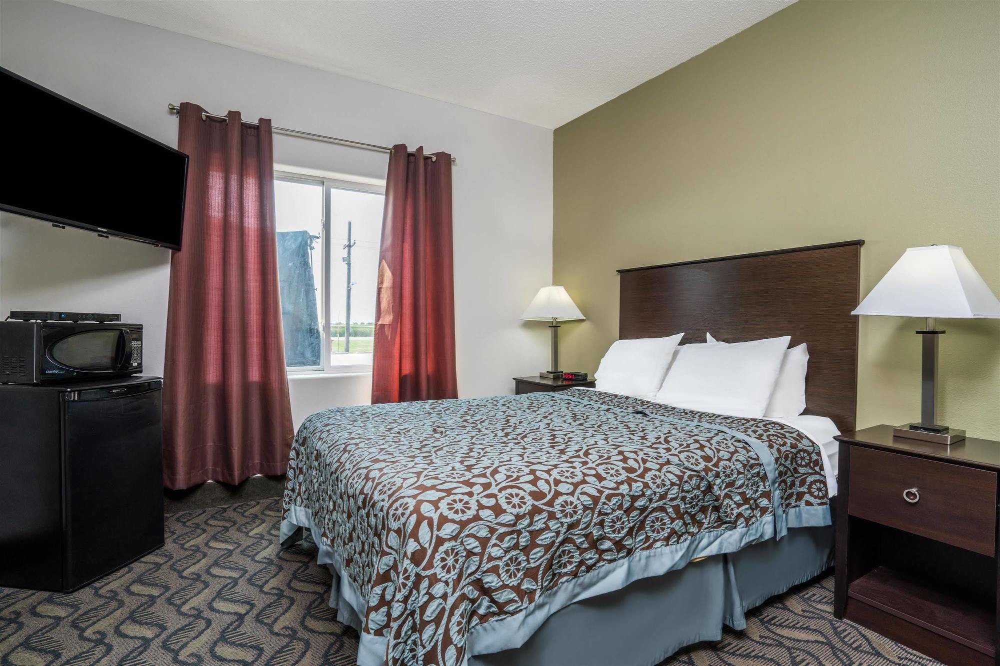 Hotel Days By Wyndham Fargo/casselton Casselton